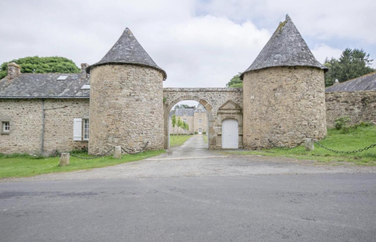 Chateau De Cadouzan Saint-Dolay Zewnętrze zdjęcie